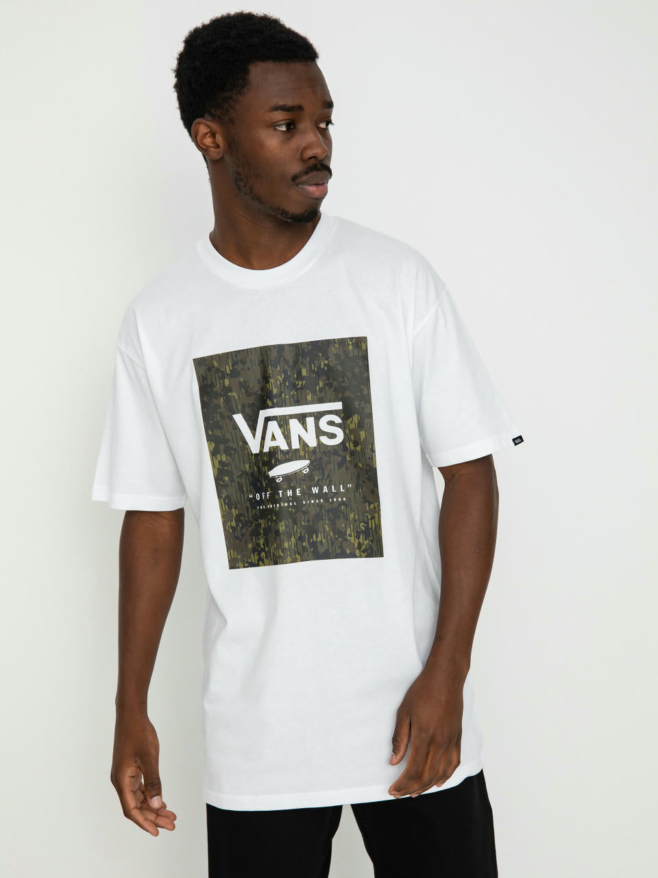 VANS VN0A5E7Y CLASSIC PRINT BOX S/S TEE-WHT | CAMO