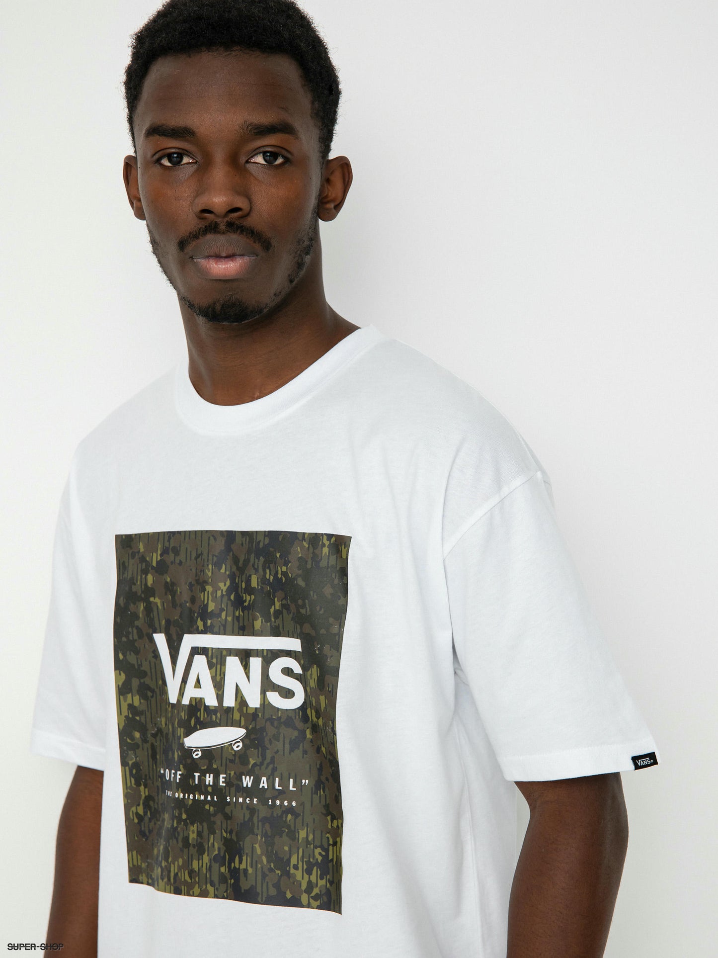 VANS VN0A5E7Y CLASSIC PRINT BOX S/S TEE-WHT | CAMO