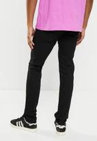 LEVIS A5446-0000 NATIVE CALI ZA SKINNY TAPER JEAN-BLACK